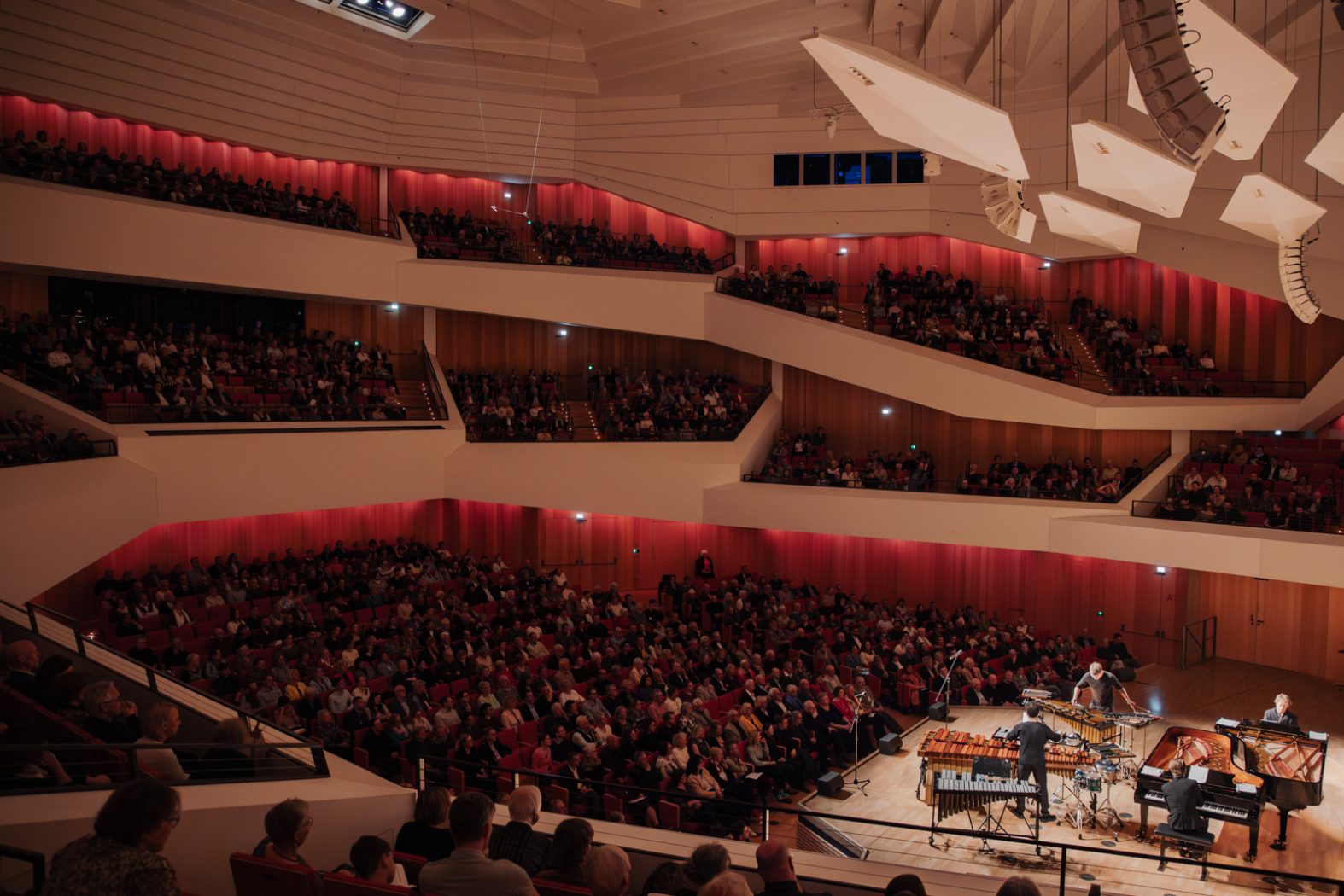 Konzertfotografie, Musikfotografie, Konzertfotos, Fotografie & Post-Produktion, Dresden, Dresden Neustadt, Fotograf, Fotografin, Nora Scholz, professionelle Fotos, Sachsen